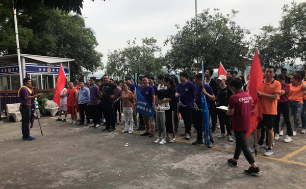 金馬爭(zhēng)霸賽火箭隊(duì)8公里徒步拉練，振奮人心！