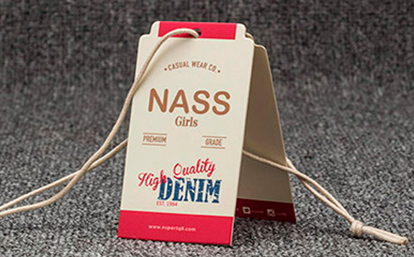 吊牌定做，選擇怎么樣的吊牌廠家更靠譜？