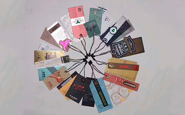 智彤印刷廠服裝吊牌遠(yuǎn)銷國(guó)內(nèi)外！