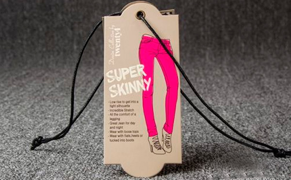 我們買衣服時(shí)候服裝商標(biāo)吊牌對(duì)消費(fèi)者有什么好處？